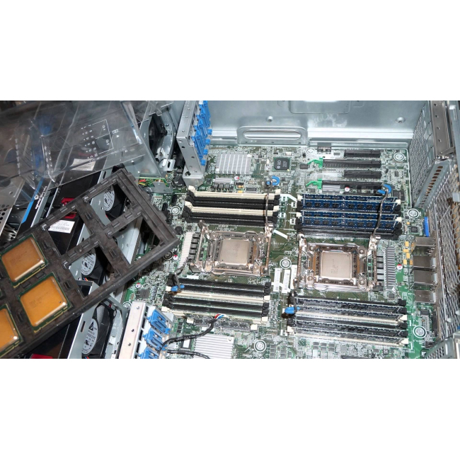 HP Proliant ML350P Gen8